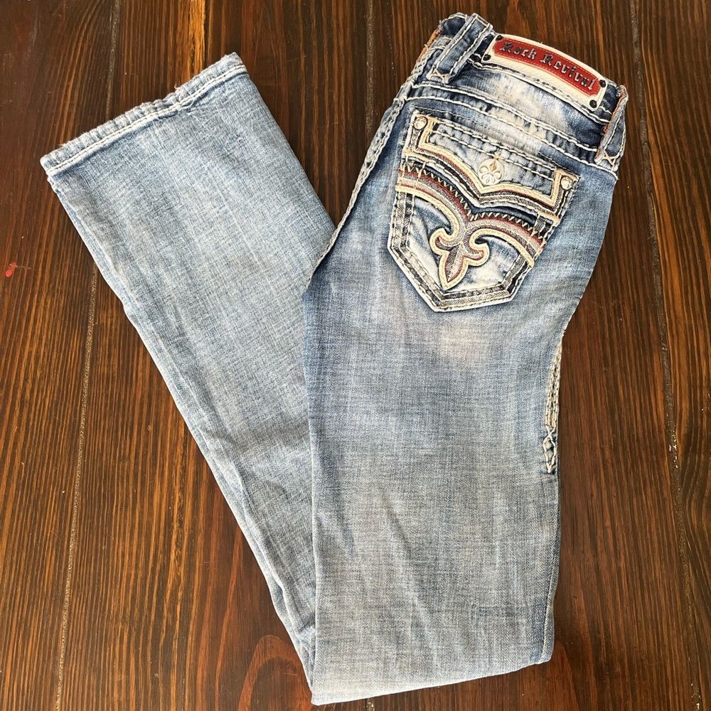 Light Wash Women's Bootcut Jeans - Casual Everyday Style - Picture 13 of 16